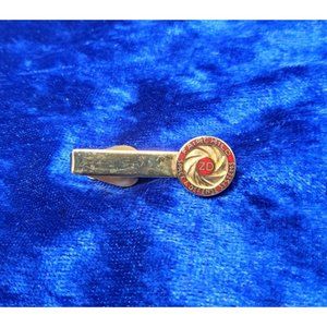 vintage 1970 nasa fairchild space defense system zd gold tone tie clip